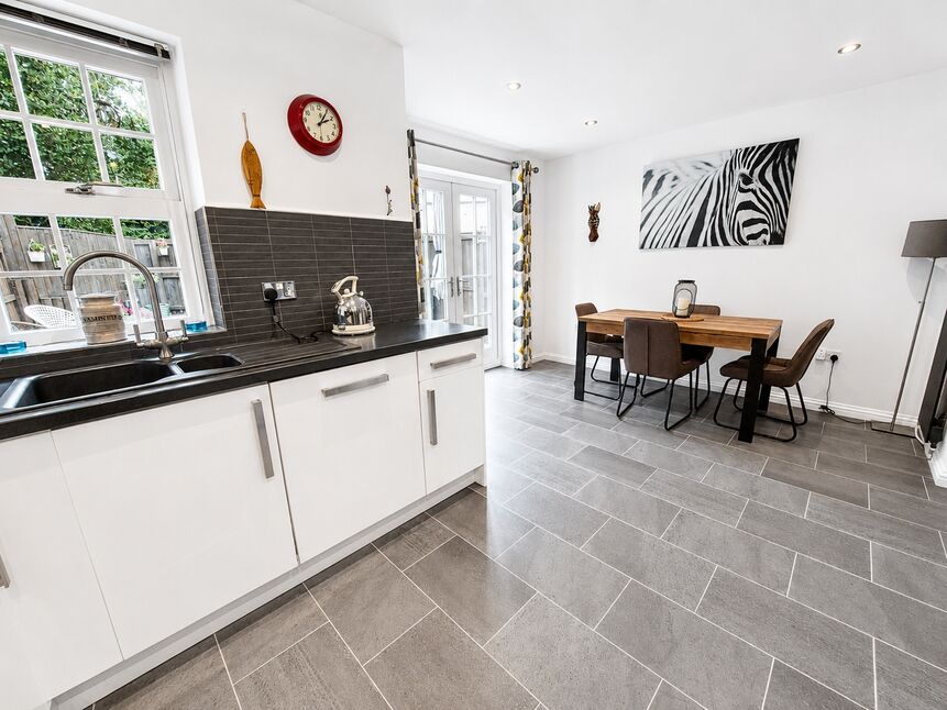 Kitchen / breakfast room