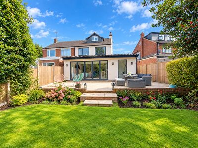 4 bedroom Semi Detached House for sale