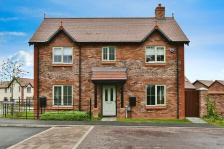 Grimshaw Close, 4 bedroom Detached House to rent, &pound;3,000 pcm