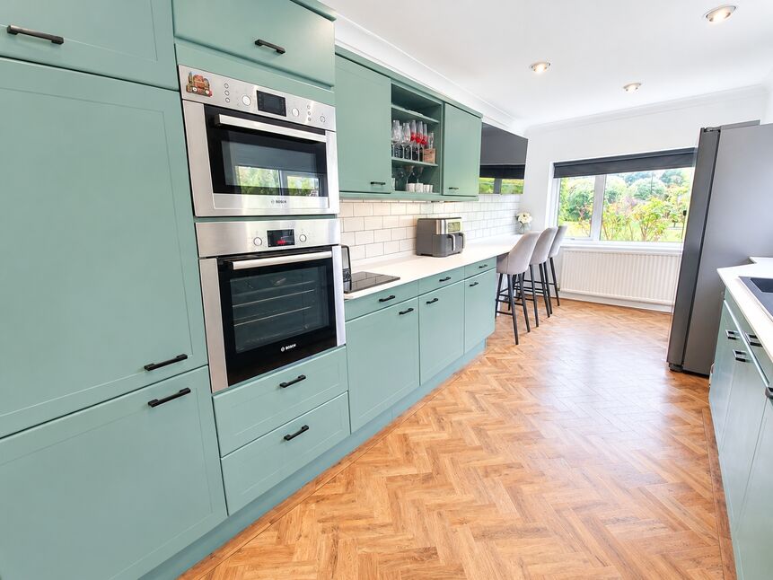 Kitchen Breakfast Room