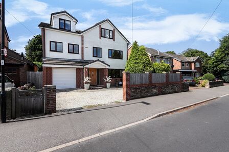 7 bedroom Detached House to rent