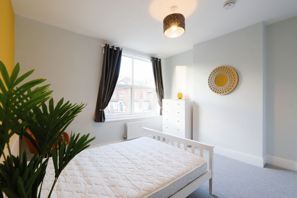 Main image of 1 bedroom End Terrace Room to rent, Abbeydale Road, Sheffield, South Yorkshire, S7