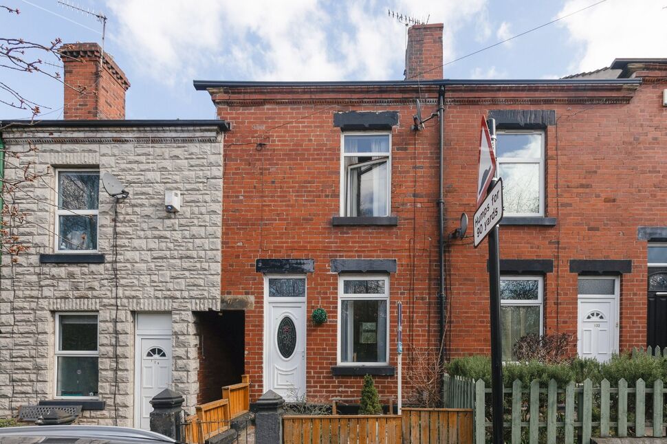 4 bedroom Detached House for sale, Hunters Lane, Sheffield, S13 £220,000