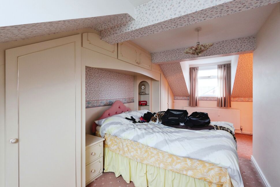 4 bedroom Detached Bungalow for sale, Watkinson Gardens, Waterthorpe