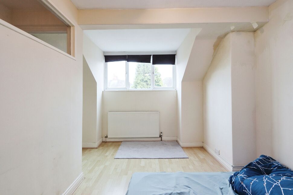 3 bedroom Mid Terrace House for sale, Delf Street, Sheffield, S2 £210,000