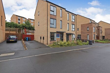 Park Grange Drive, 4 bedroom Semi Detached House for sale, £330,000