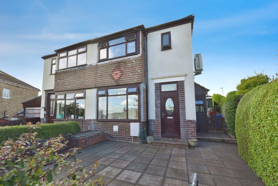 Main image of 3 bedroom Semi Detached House for sale, Cockayne Place, Sheffield, South Yorkshire, S8
