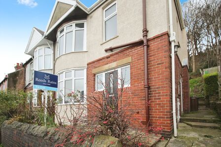 Hackthorn Road, 3 bedroom Semi Detached House to rent, £1,250 pcm
