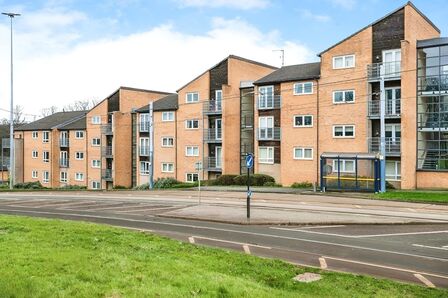 Beeches Bank, 2 bedroom  Flat for sale, £80,000