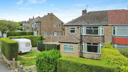Wollaton Avenue, 3 bedroom Semi Detached House for sale, £325,000