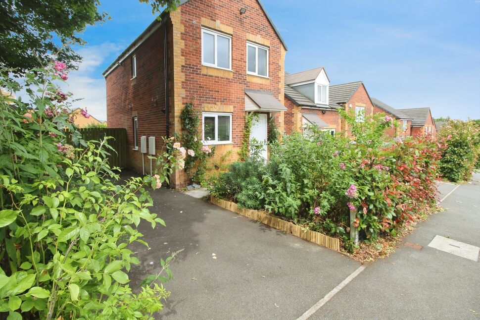 Main image of 3 bedroom Semi Detached House to rent, Cradock Road, Sheffield, South Yorkshire, S2
