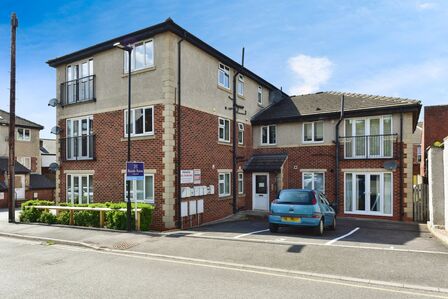 2 bedroom  Flat for sale