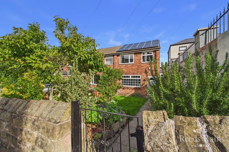 Main image of 3 bedroom End Terrace House for sale, Artisan View, Sheffield, South Yorkshire, S8
