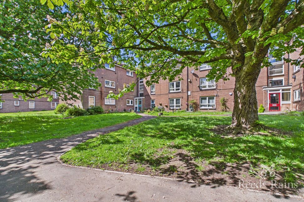 Main image of 1 bedroom Flat to rent, Hazlebarrow Crescent, Sheffield, South Yorkshire, S8