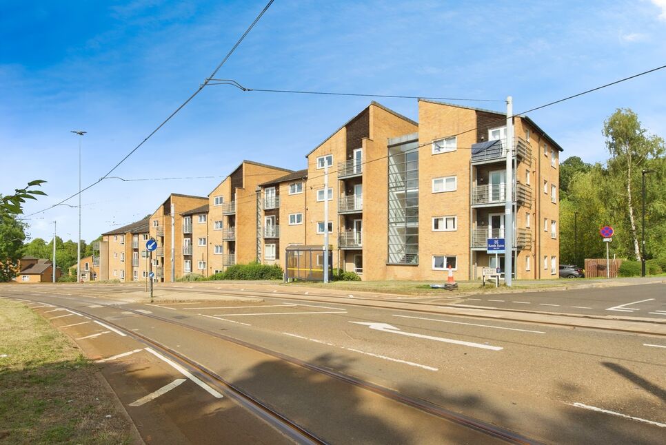 Main image of 2 bedroom  Flat for sale, Beeches Bank, Sheffield, South Yorkshire, S2