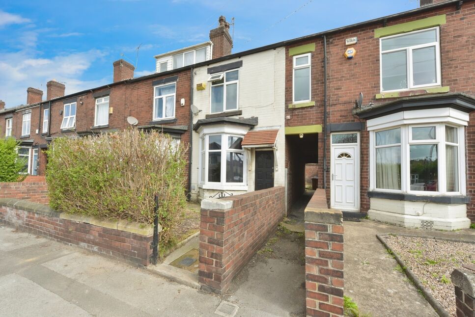 Main image of 3 bedroom Mid Terrace House for sale, City Road, Sheffield, South Yorkshire, S2