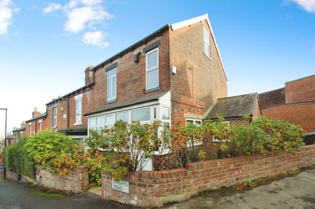 Penrhyn Road, 3 bedroom End Terrace House to rent, £1,500 pcm