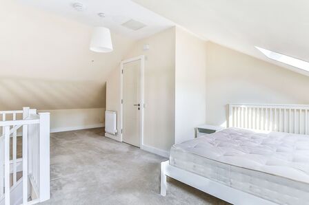 Rydal Road, 3 bedroom Mid Terrace House to rent, &pound;1,250 pcm