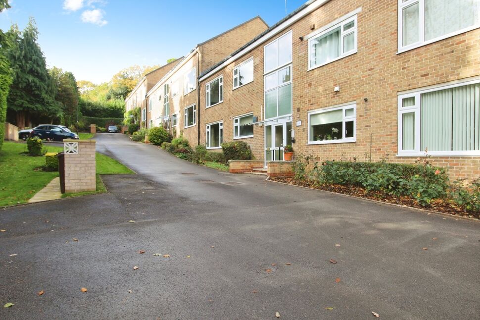 Main image of 2 bedroom  Flat for sale, Bocking Lane, Sheffield, South Yorkshire, S8