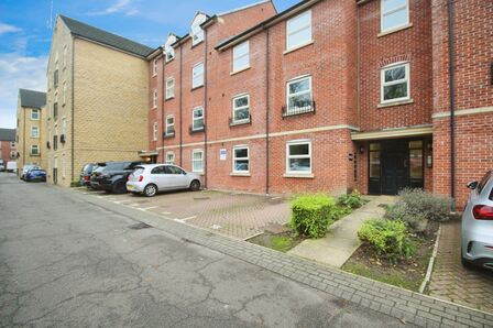 Woodseats Mews, 2 bedroom  Flat to rent, £850 pcm