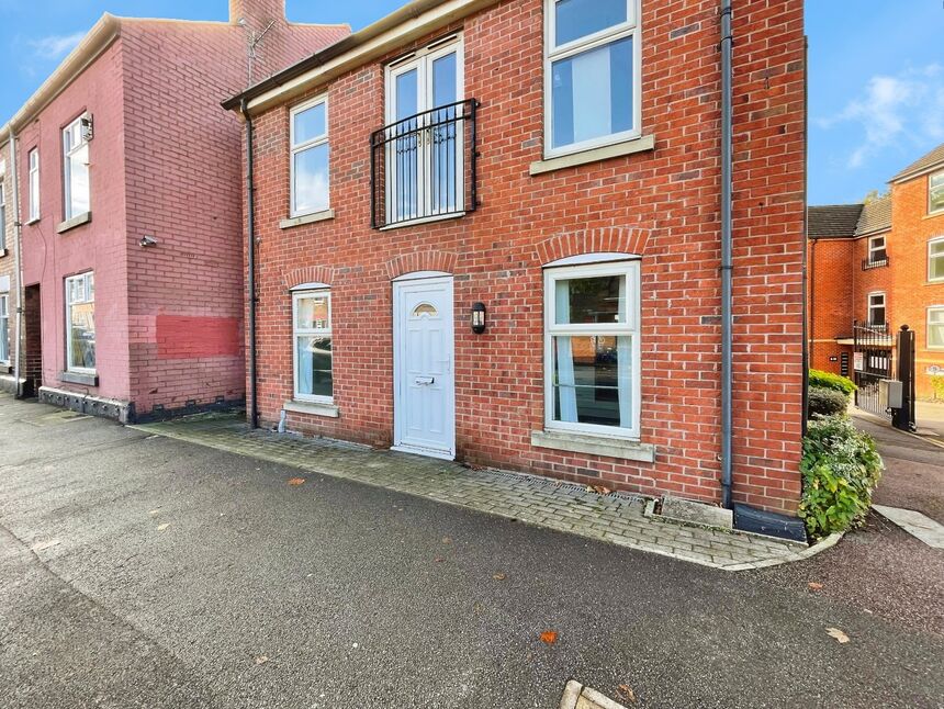 Main image of 2 bedroom Detached Flat for sale, Woodseats Road, Sheffield, South Yorkshire, S8