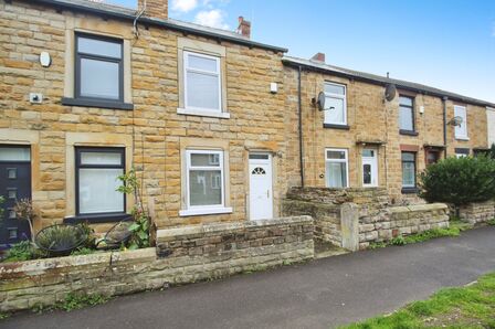 Hall Road, 3 bedroom Mid Terrace House for sale, £140,000