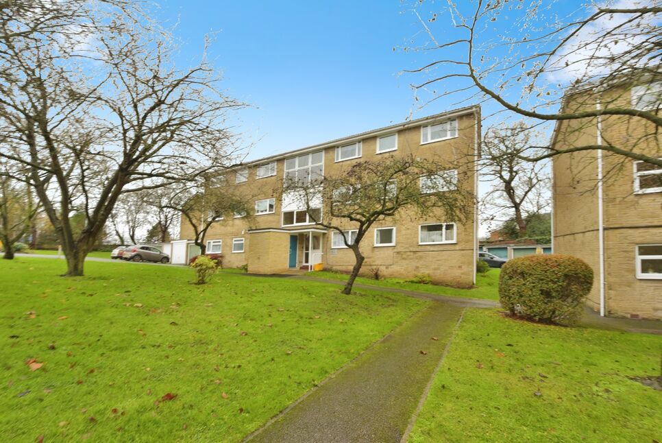 2 bedroom Flat for sale