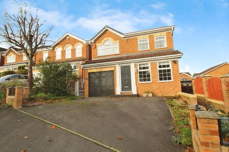 John Hibbard Rise, 4 bedroom Detached House to rent, &pound;1,300 pcm