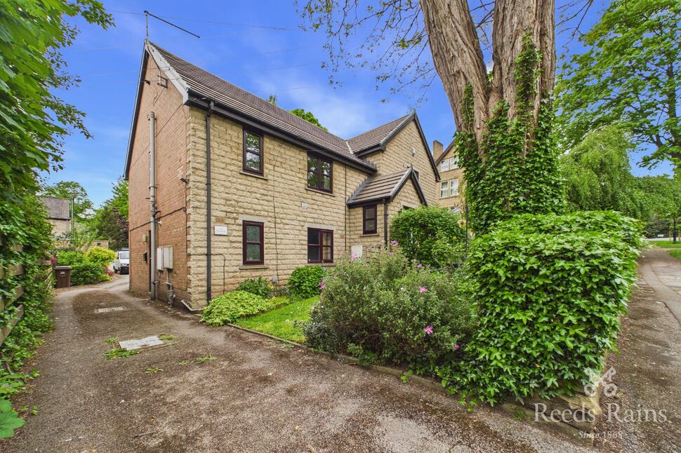 Main image of 1 bedroom Flat for sale, Thornsett Road, Sheffield, S7