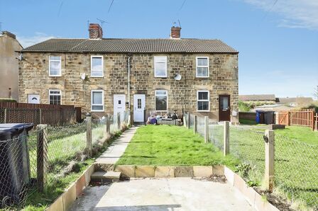 2 bedroom Mid Terrace House for sale