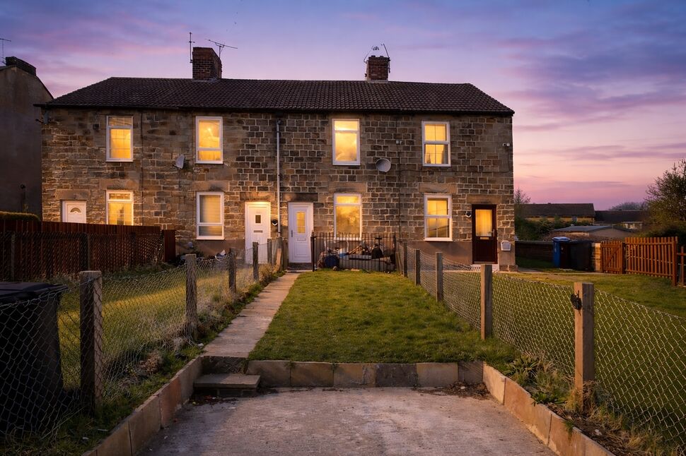 Main image of 2 bedroom Mid Terrace House for sale, Spa Lane, Sheffield, S13