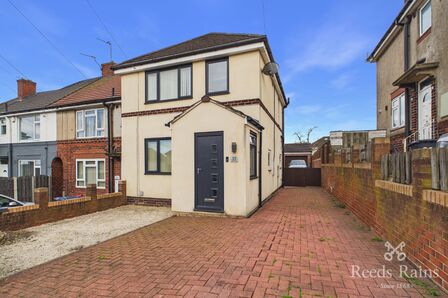 3 bedroom End Terrace House for sale