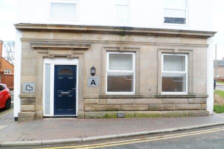 Princes Road, 2 bedroom  Flat to rent, £725 pcm