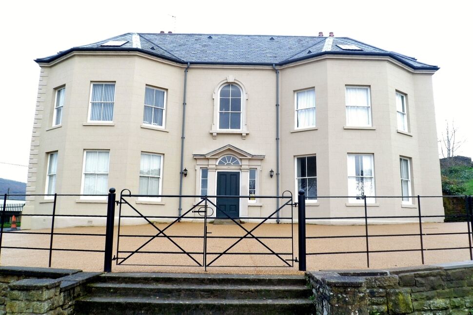 Main image of 1 bedroom Flat for sale, Plas Kynaston Lane, Cefn Mawr, Clwyd, LL14