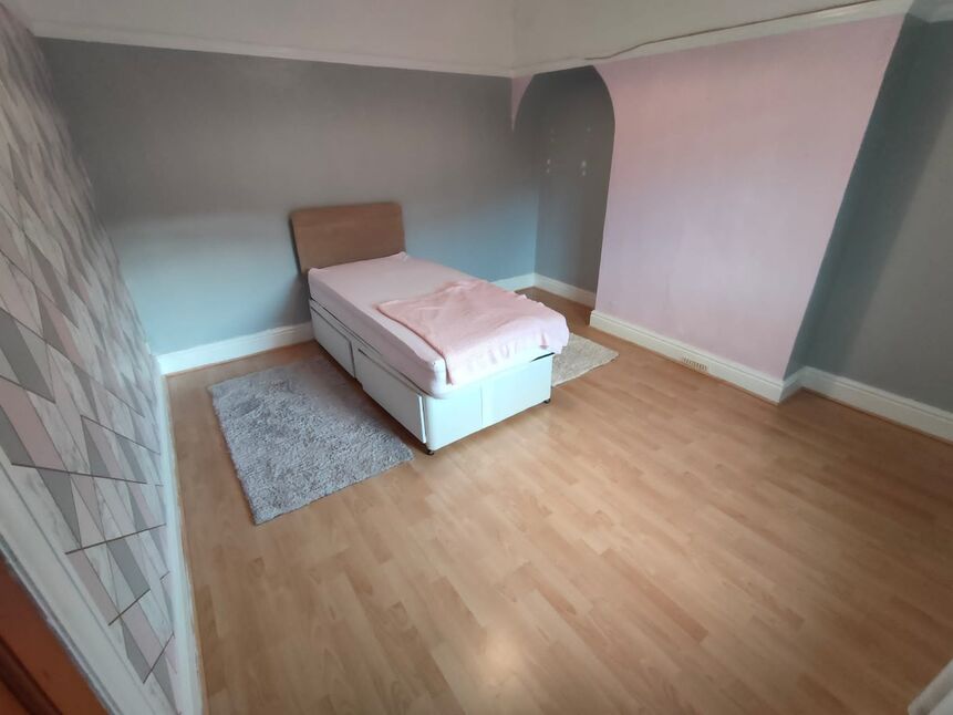 3 bedroom Semi Detached House for sale, Tower Road, Llangollen, LL20