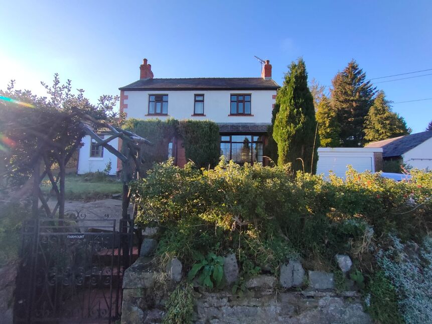 3 bedroom Detached House for sale, Pentre, Minera, LL11 £330,000