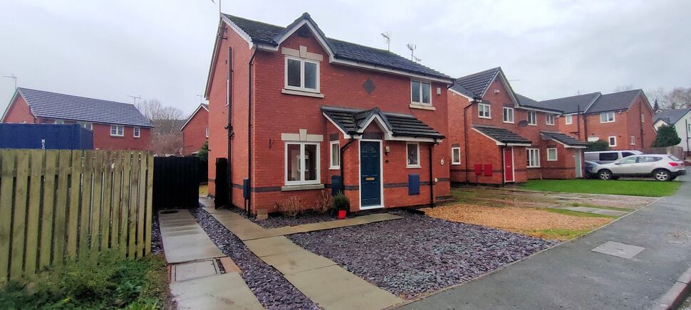 Main image of 2 bedroom House to rent, Moss Valley Road, New Broughton, Wrexham, LL11