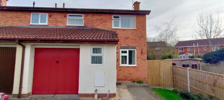Thornhill Drive, 3 bedroom Semi Detached House for sale, £235,000