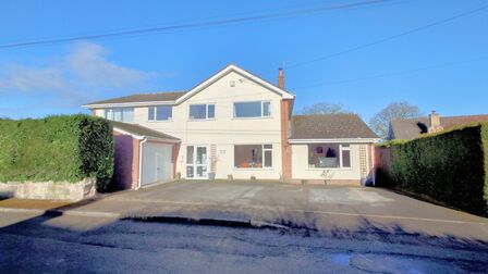 Horsemans Green, 7 bedroom Detached House for sale, £575,000