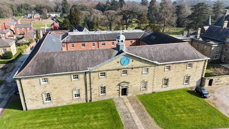 Wynnstay Hall Estate, 3 bedroom Mid Terrace House for sale, £265,000