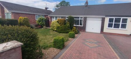 Elwyn Drive, 2 bedroom Semi Detached House for sale, £225,000