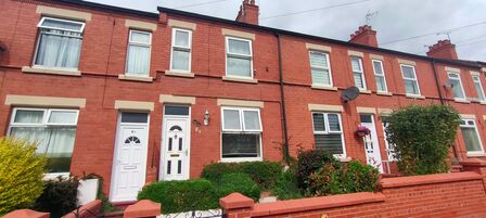 2 bedroom End Terrace House for sale