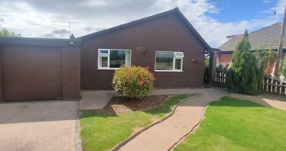 Main image of 2 bedroom Detached Bungalow for sale, Rossett Road, Trevalyn, Wrexham, LL12
