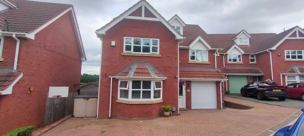 Main image of 5 bedroom Detached House for sale, Lakefield Court, Gwersyllt, Wrexham, LL11