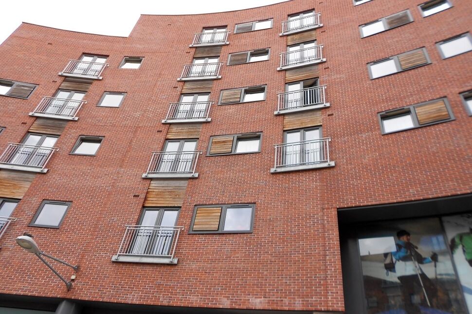 Main image of 1 bedroom Flat to rent, Meadow Court, Wrexham, LL13