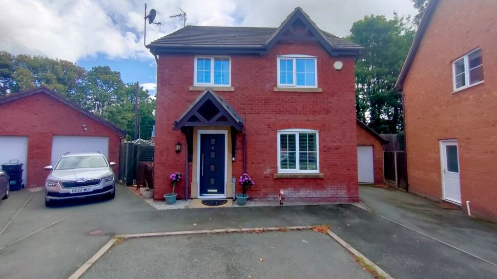 Main image of 4 bedroom Detached House for sale, Top Farm Road, Wrexham, LL11