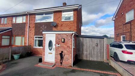 3 bedroom Semi Detached House for sale