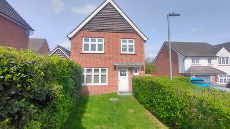 Fairwood Drive, 3 bedroom Detached House for sale, &pound;305,000