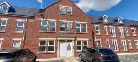 Corunna Court, 1 bedroom Flat to rent, &pound;825 pcm
