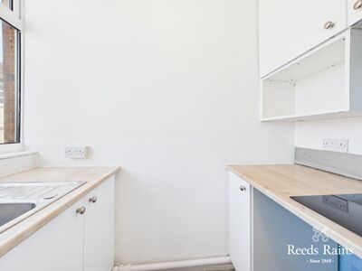 1 bedroom  Flat to rent
